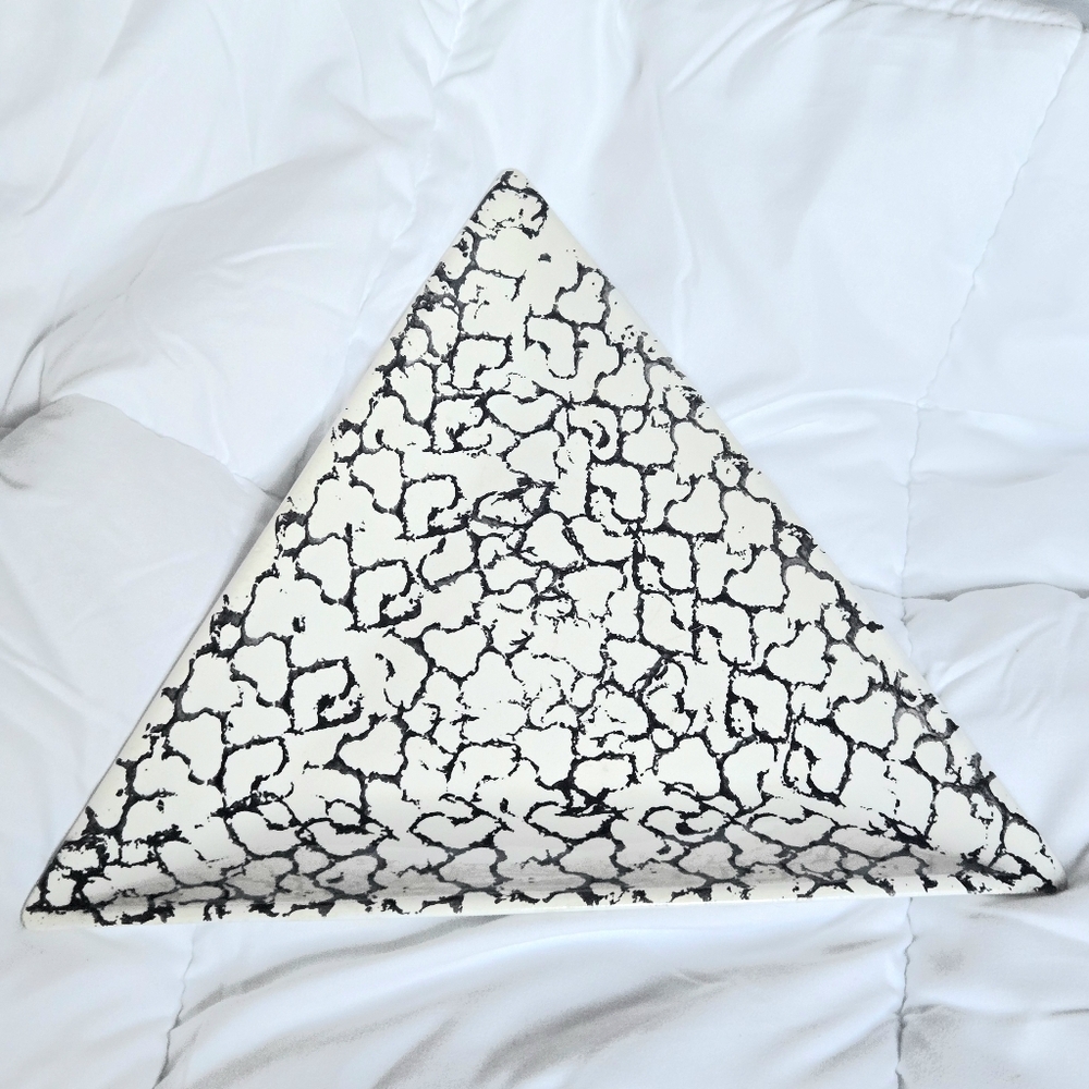 Triangle Shape Plate Trinket Centerpiece Decor Interior Rustic Cottage Farm New